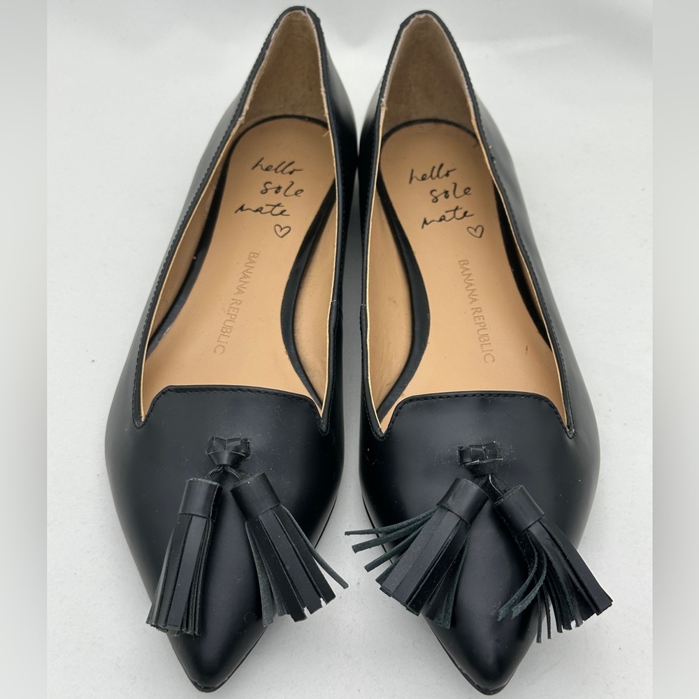 Banana Republic Classic Black Tassel Flats